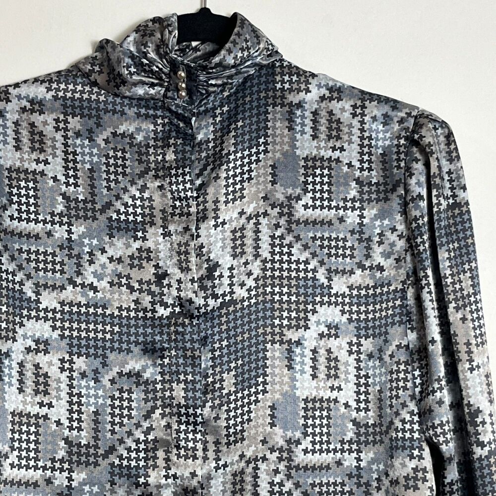 Vintage Stuart Lang Satin Geometric Houndstooth Turtleneck Secretary Blouse Sz L